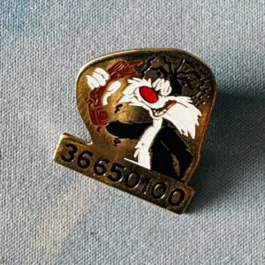 Vintage pin - 90's Sylvester