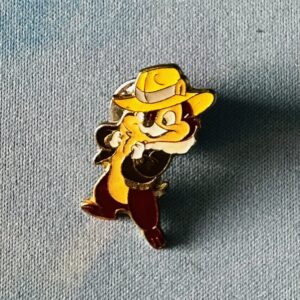 Vintage pin - 90's Chip 'n Dale